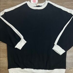 Beaully Black & Gray Oversized Sweatshirt Colorblock Crewneck NWT